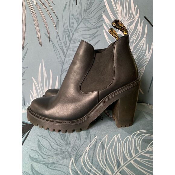 NEW DR. MARTENS HURSTON LEATHER HEELED CHELSEA BOOT women’s US 10 - Picture 2 of 11